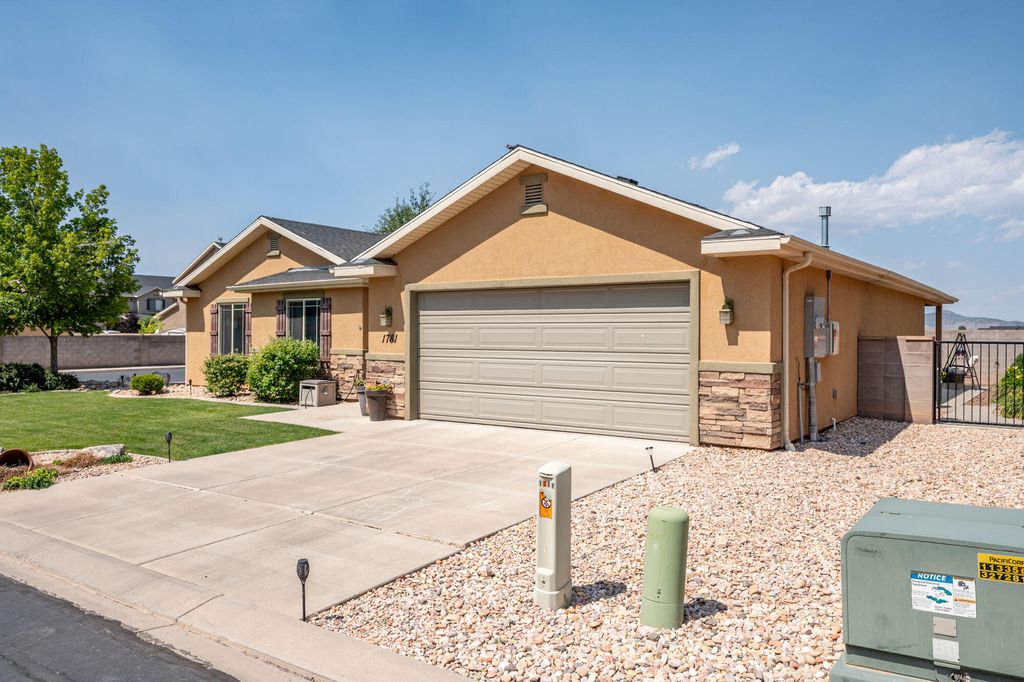 Photo of 1781 N Azalea LN, Cedar City, UT 84721 (MLS # 111981)