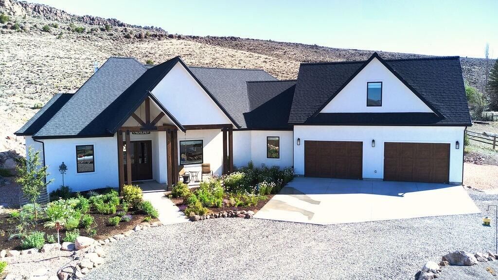 Photo of 164 W 100 North ST, Fremont, UT 84747 (MLS # 117122)