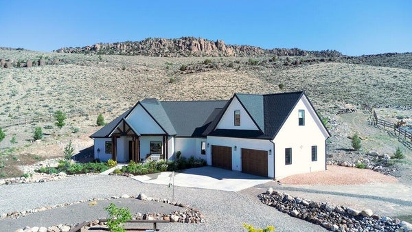164 W 100 N, FREMONT, UT 84747 - Image a747ad98698c01d5dfe45f961a4ece8a/3306908707