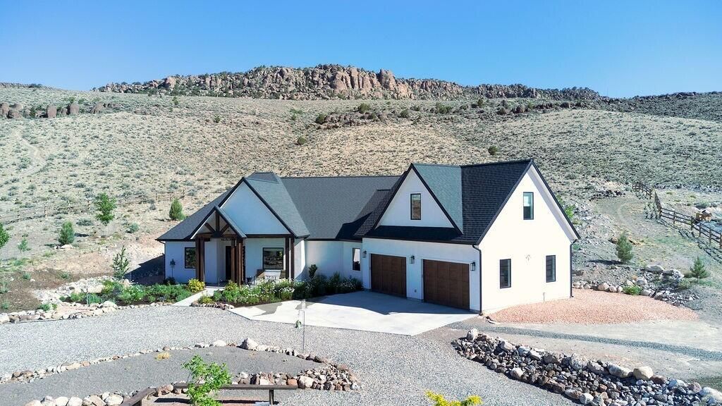 Photo of 164 W 100 North ST, Fremont, UT 84747 (MLS # 117122)