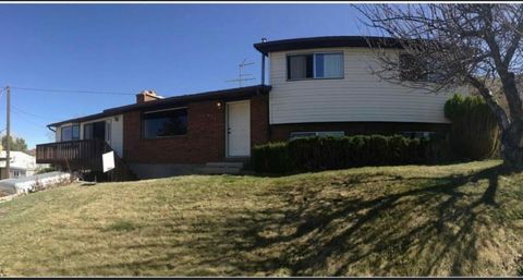 Photo of 475 Parkway DR, Cedar City, UT 84721 (MLS # 114294)