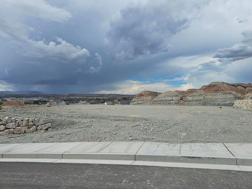 Photo of 1029 E TOMAHAWK DR #LOT 502, Washington, UT 84780 (MLS # 101113)