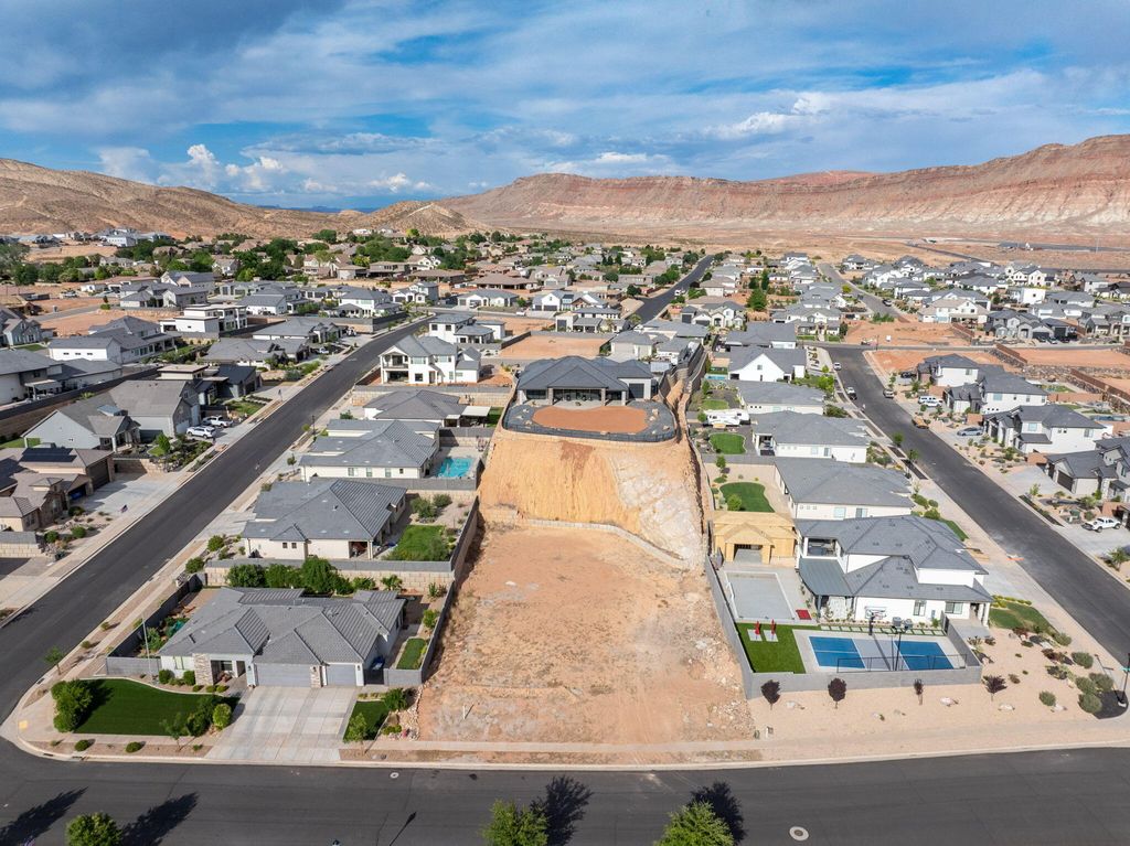 Photo of 3361 S Bronco DR, Washington, UT 84780 (MLS # 111651)