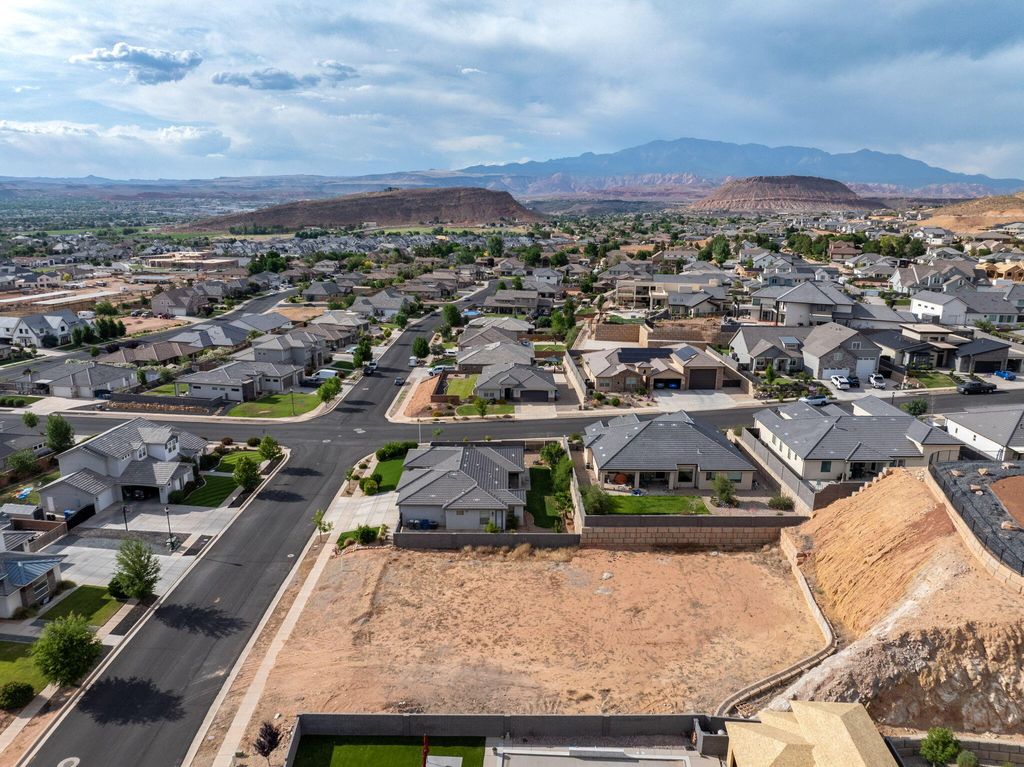 Photo of 3361 S Bronco DR, Washington, UT 84780 (MLS # 111651)