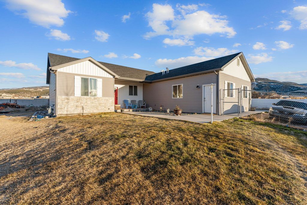 Photo of 5078 N Heather Hue Road Rd, Enoch, UT 84721 (MLS # 114893)