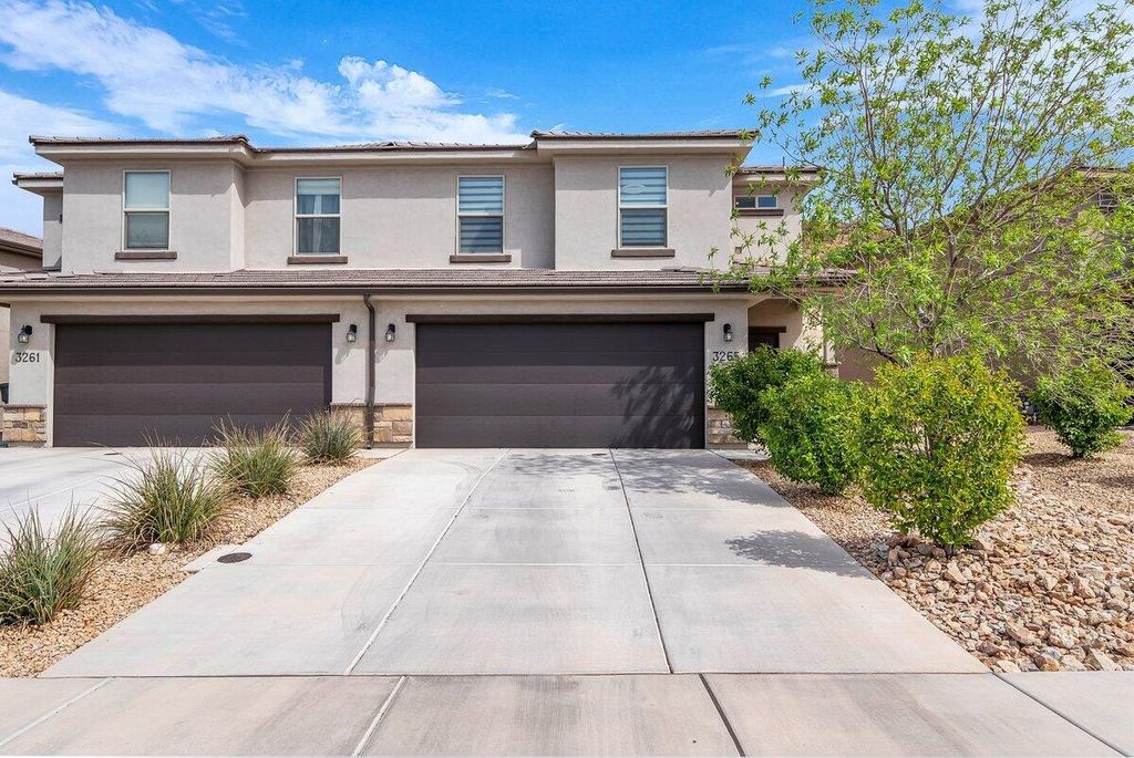 Photo of 3265 S Fossil Hills DR, Saint George, UT 84790 (MLS # 115705)