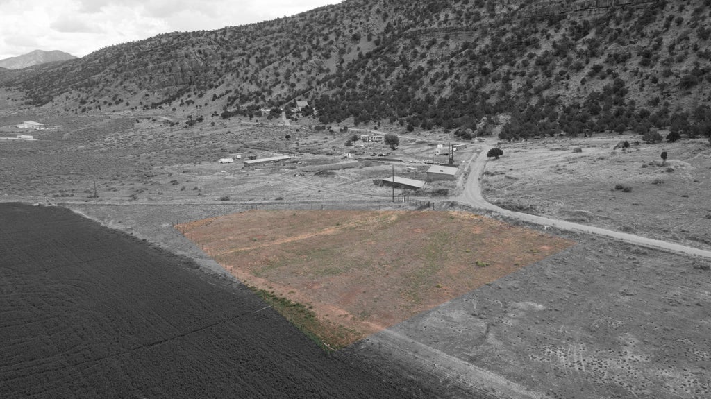 Photo of 2103 N Foothill DR, Paragonah, UT 84760 (MLS # 117999)