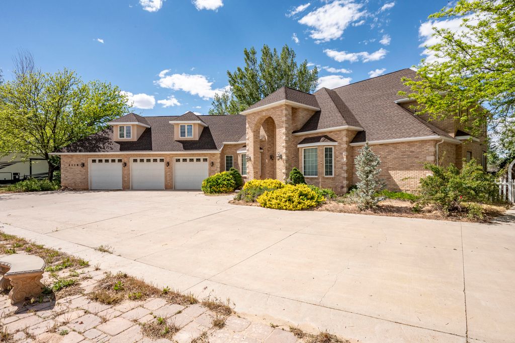 Photo of 2118 W 2875 N, Cedar City, UT 84721 (MLS # 116428)