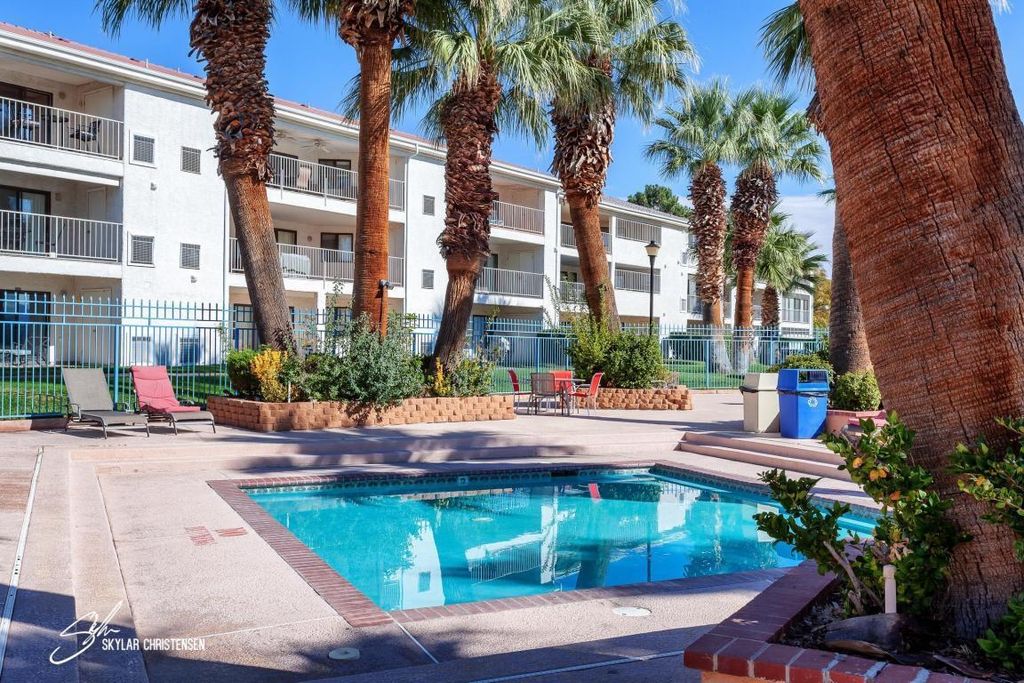 Photo of 1845 W Canyon View DR #1007, Saint George, UT 84770 (MLS # 116792)