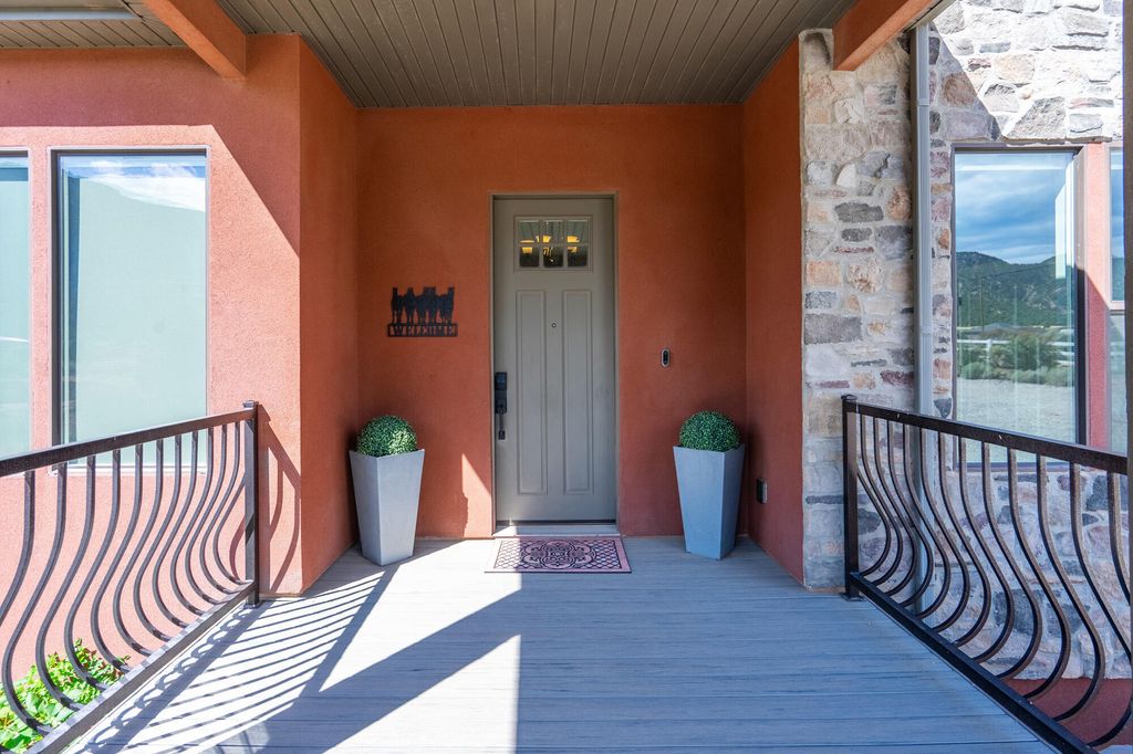 Photo of 2396 S Badger Way, New Harmony, UT 84757 (MLS # 113129)