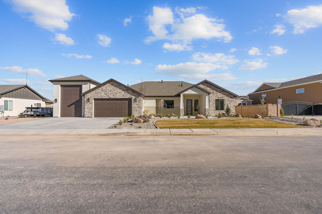 Photo of 4462 W 200 N, Cedar City, UT 84720 (MLS # 115351)