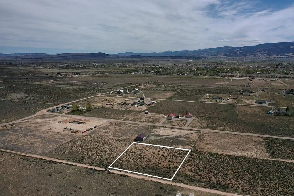 Photo of 5072 N 3600 W, Cedar City, UT 84721 (MLS # 115944)