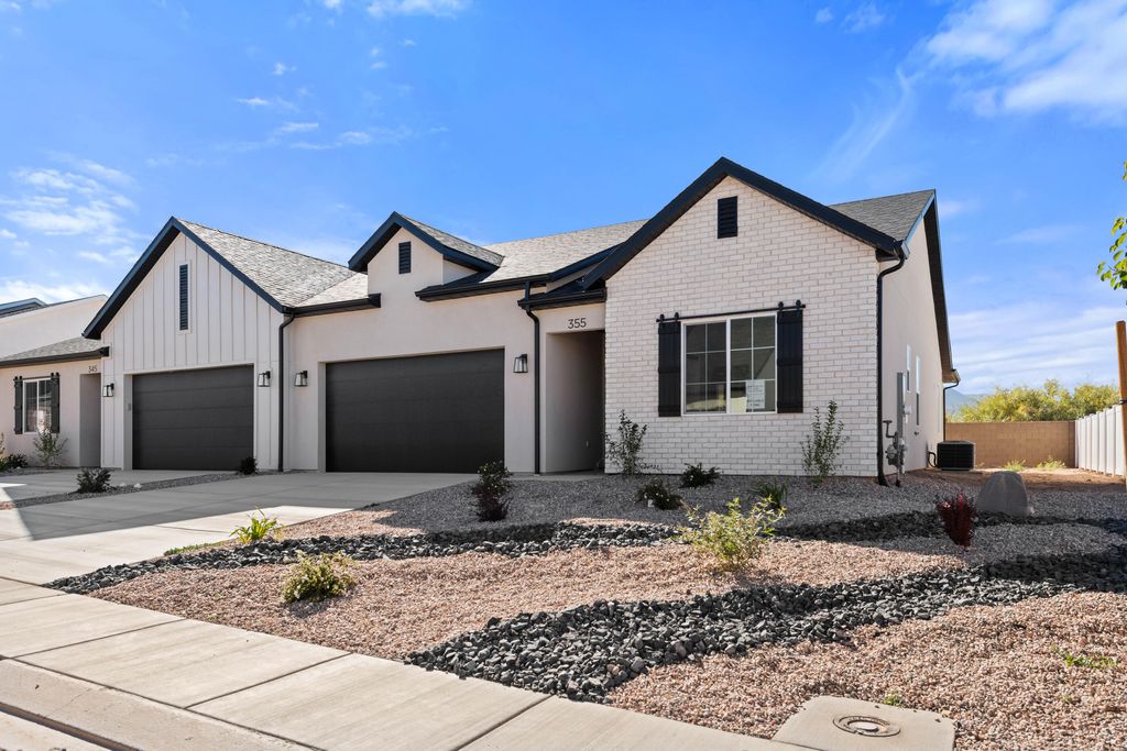 Photo of 355 W Rosie Loop Loop #Lot 25W, Cedar City, UT 84721 (MLS # 112230)