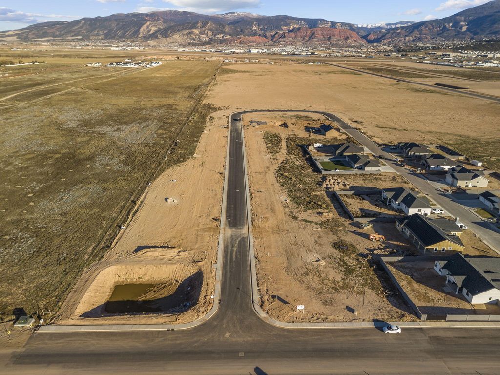 Photo of 974 N 3725 W #Ph 2B Lot 3, Cedar City, UT 84721 (MLS # 114519)