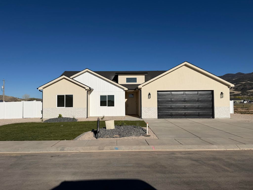 Photo of 4062 N 970 E, Enoch, UT 84721 (MLS # 114266)