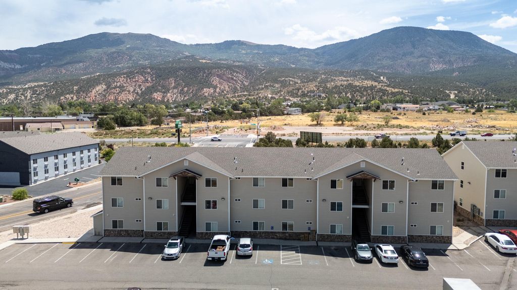 Photo of 1130 S Cedar Knolls, Cedar City, UT 84720 (MLS # 112728)