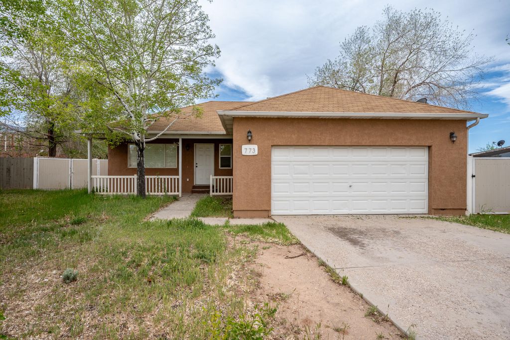 Photo of 773 W 1050 N, Cedar City, UT 84721 (MLS # 115871)