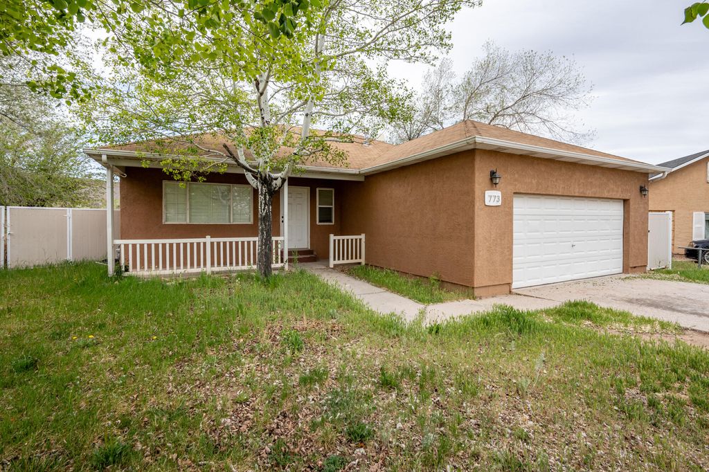 Photo of 773 W 1050 N, Cedar City, UT 84721 (MLS # 115871)