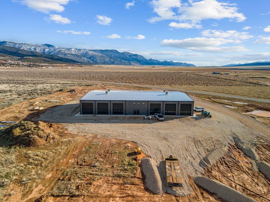 Photo of 3709 S 5650 W, Cedar City, UT 84720 (MLS # 114921)