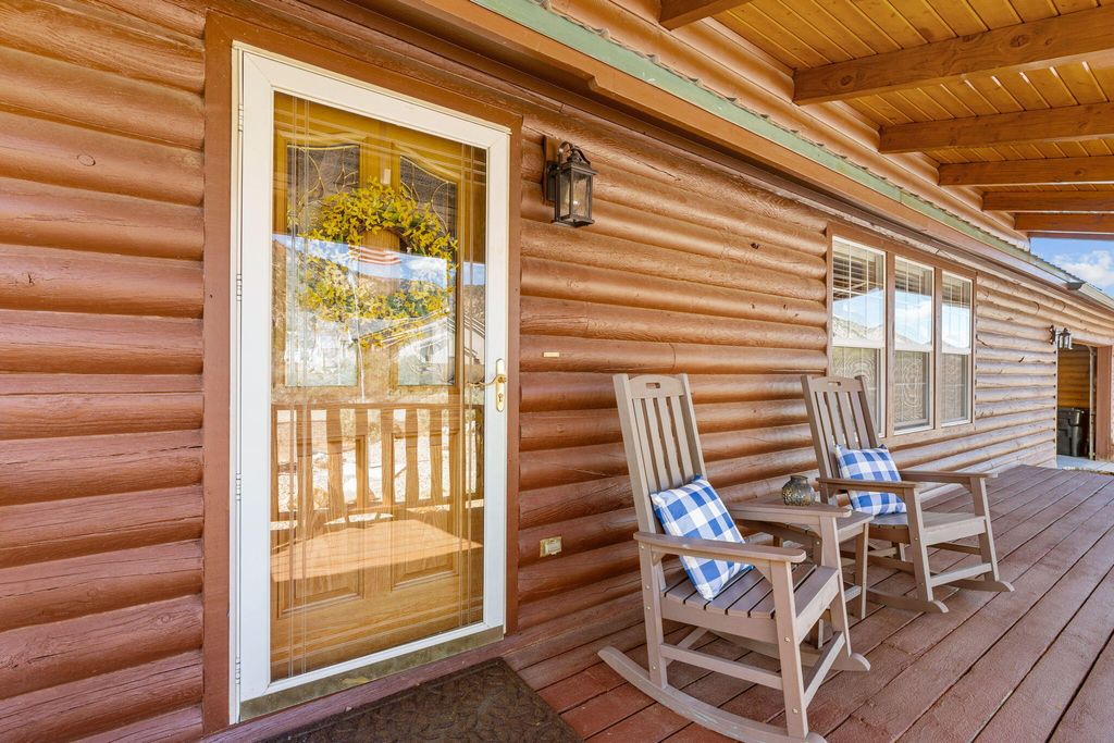 Photo of 921 W Chuwi Path Path, Kanarraville, UT 84742 (MLS # 115576)