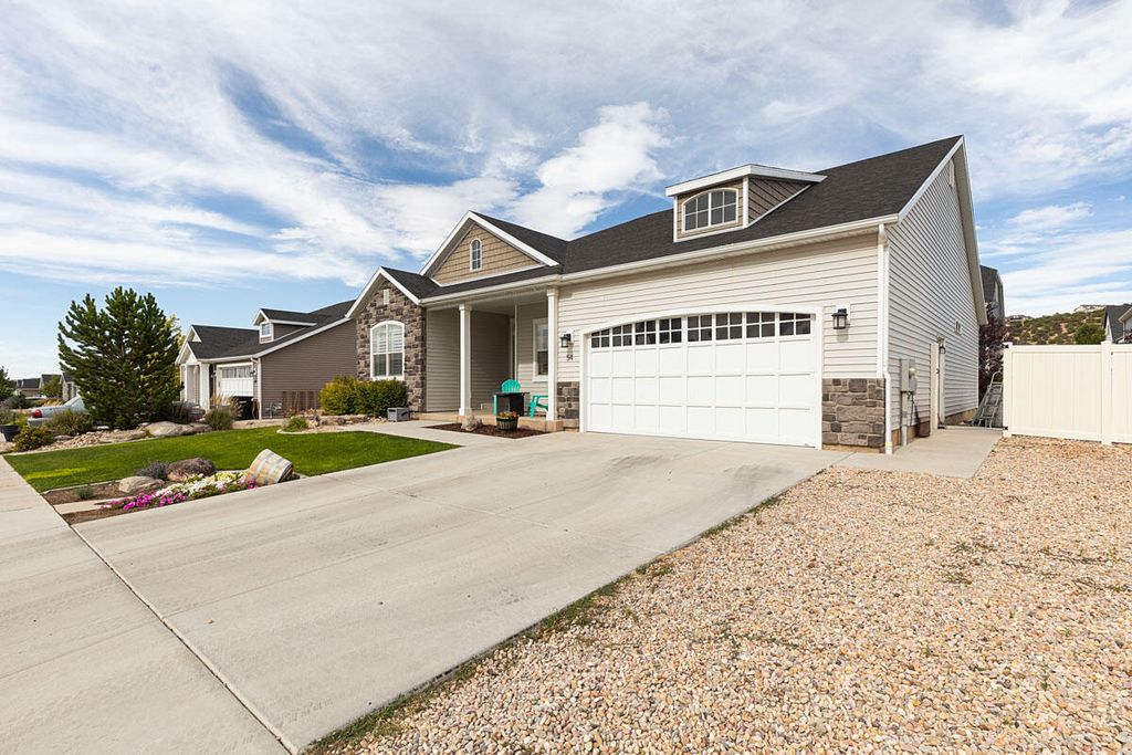 Photo of 54 N 2825 W, Cedar City, UT 84720 (MLS # 112423)