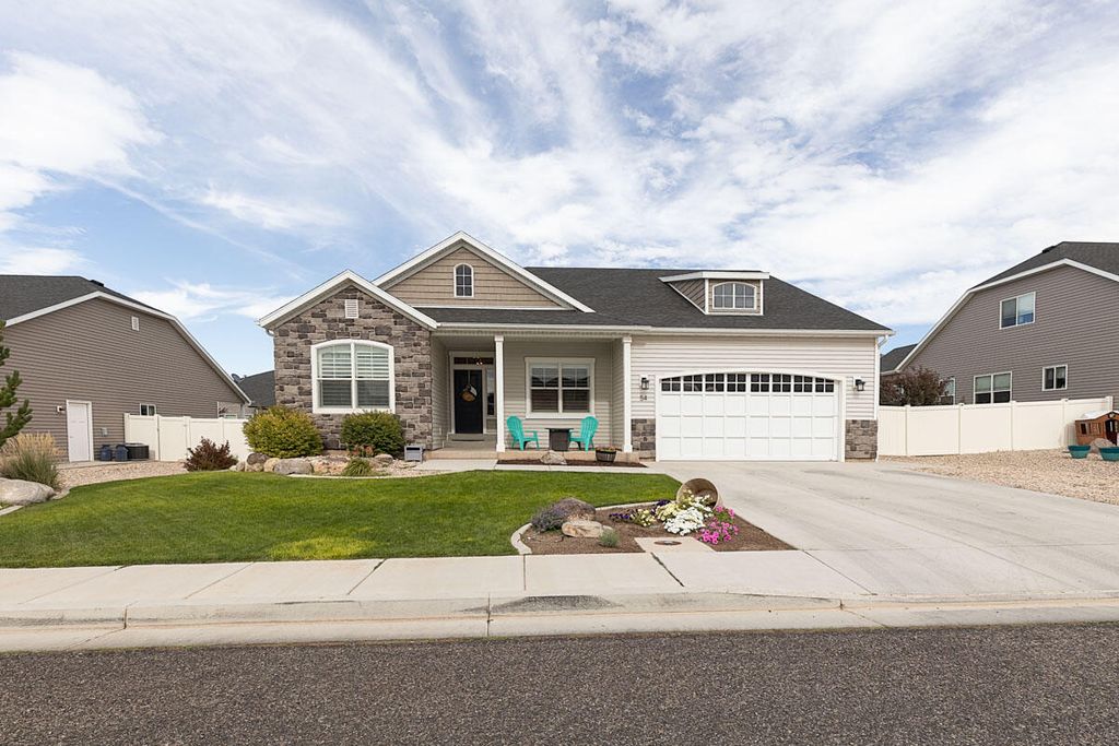 Photo of 54 N 2825 W, Cedar City, UT 84720 (MLS # 112423)