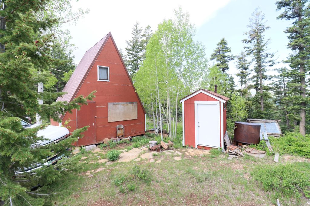 Photo of 6240 W Grizzly LN, Duck Creek Village, UT 84762 (MLS # 111766)