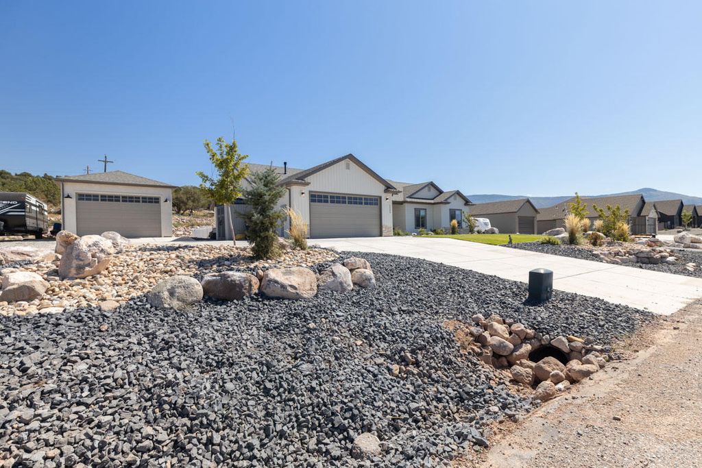 Photo of 1723 S 4150 W, Cedar City, UT 84720 (MLS # 113175)