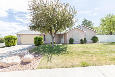 Photo of 1335 S 860 W, Cedar City, UT 84720 (MLS # 116310)