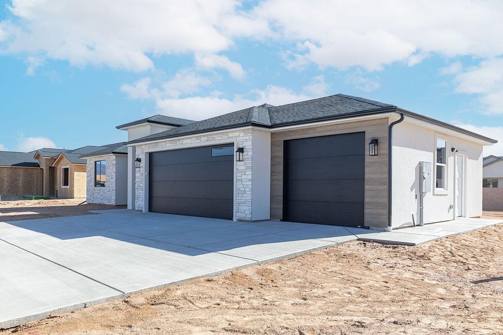 Photo of 4221 W 150 N, Cedar City, UT 84720 (MLS # 115483)