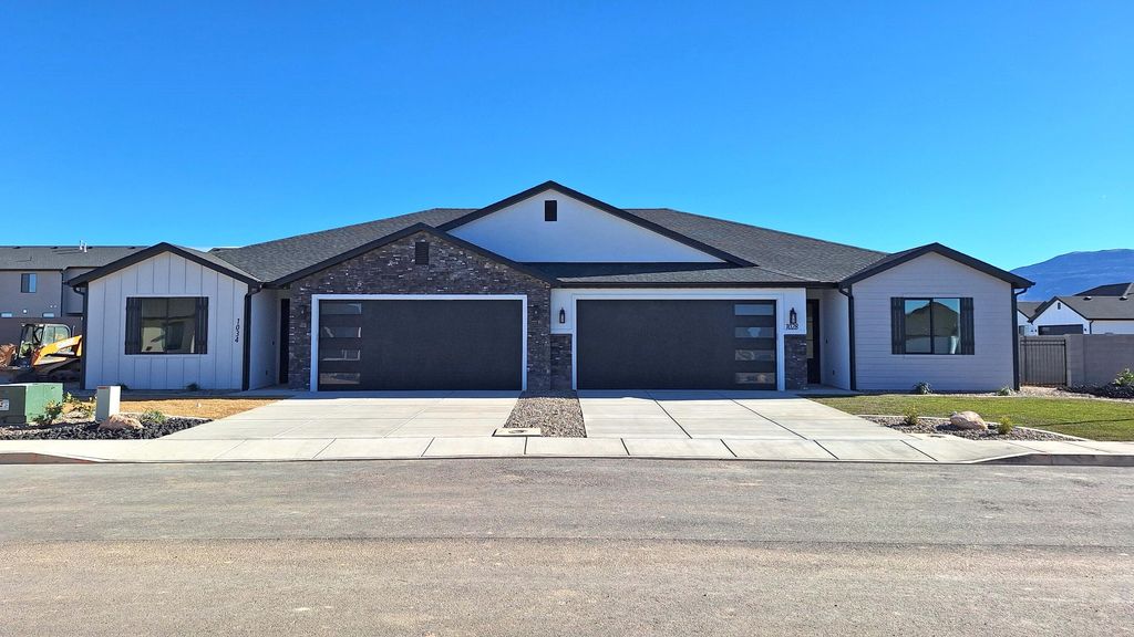 Photo of 1054 N Olesia ST, Cedar City, UT 84721 (MLS # 115909)