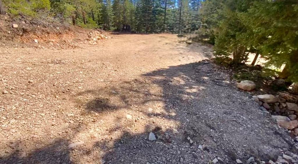 Photo of W Bitterberry Cir #Lot 19, Duck Creek Village, UT 84762 (MLS # 115272)