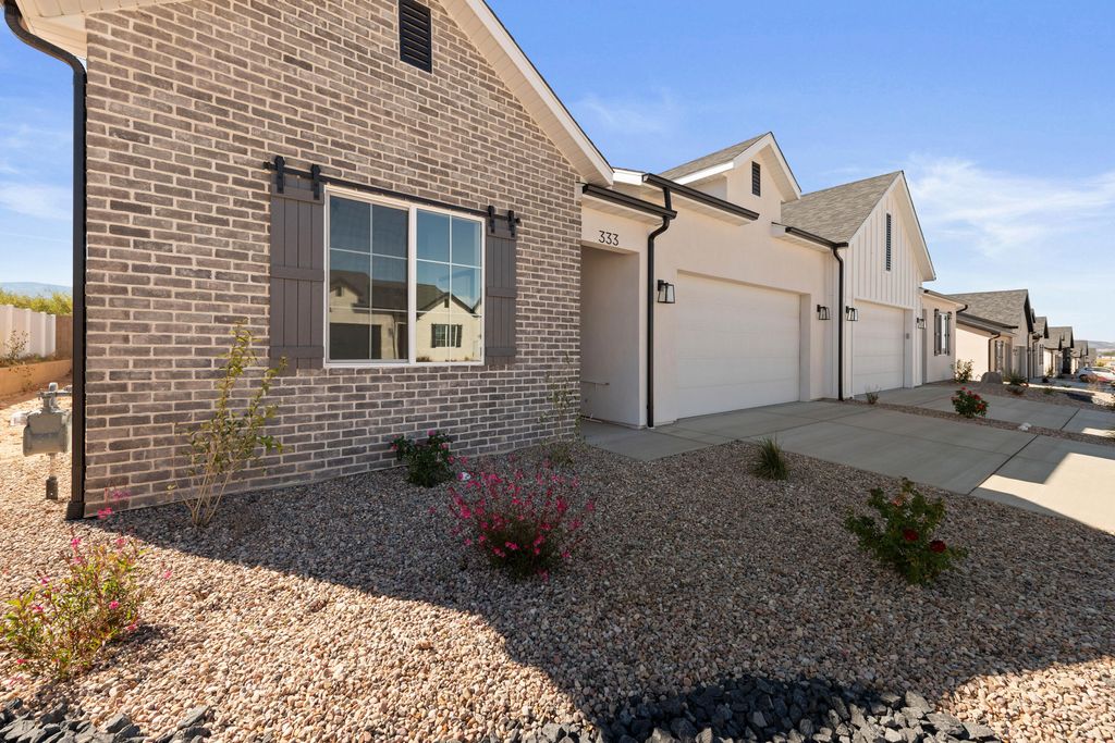 Photo of 333 W Rosie LP, Cedar City, UT 84721 (MLS # 115635)