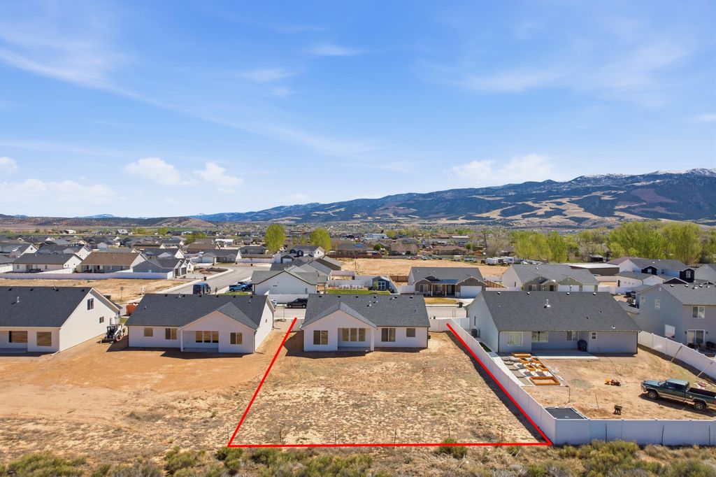 Photo of 4911 N 10 E, Enoch, UT 84721 (MLS # 115781)