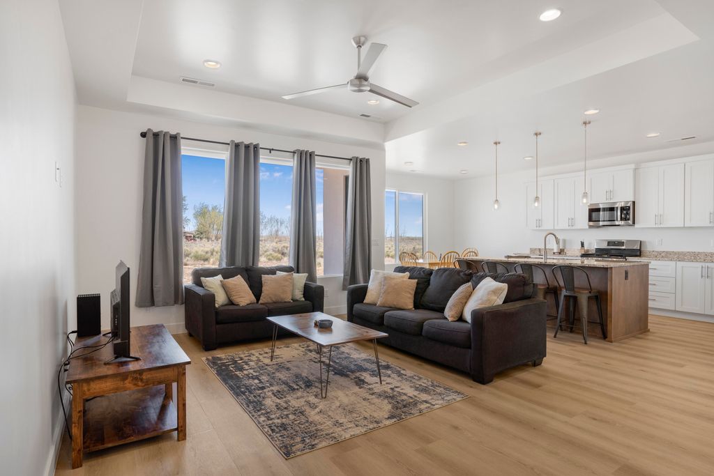 Photo of 4911 N 10 E, Enoch, UT 84721 (MLS # 115781)