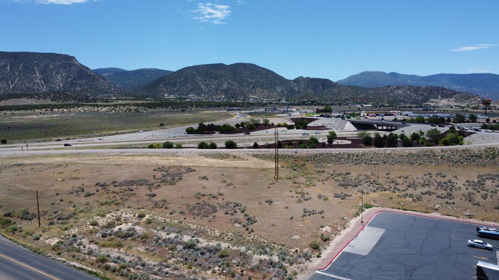 Photo of 492 3000 N, Cedar City, UT 84721 (MLS # 111764)