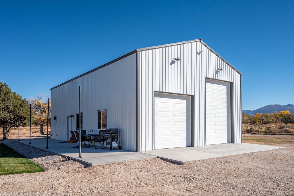 Photo of 2135 W 4375 N, Cedar City, UT 84721 (MLS # 113688)