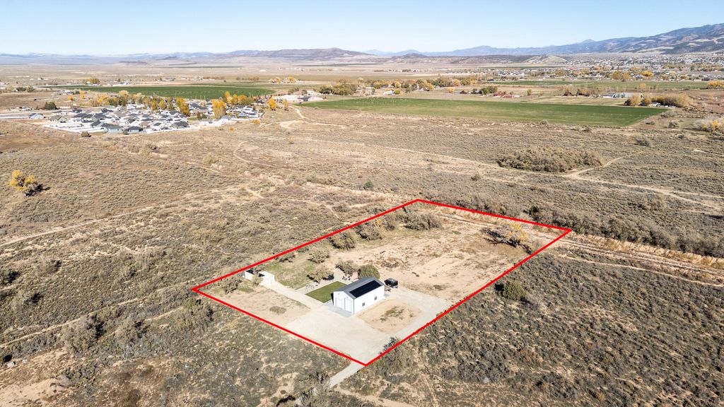 Photo of 2135 W 4375 N, Cedar City, UT 84721 (MLS # 113688)
