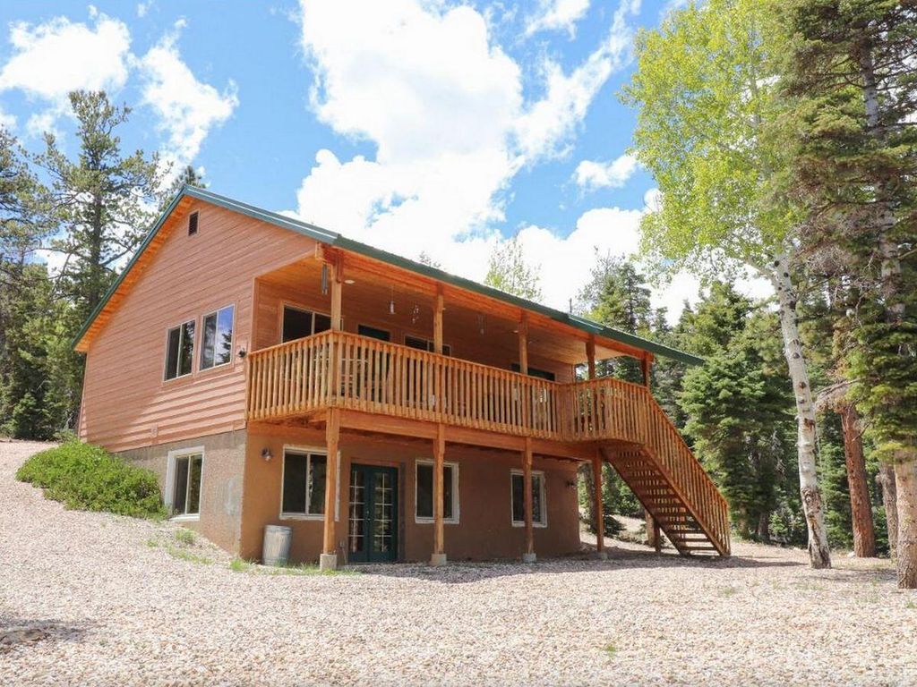 Photo of 75 S Quakie Place, Duck Creek Village, UT 84762 (MLS # 113474)