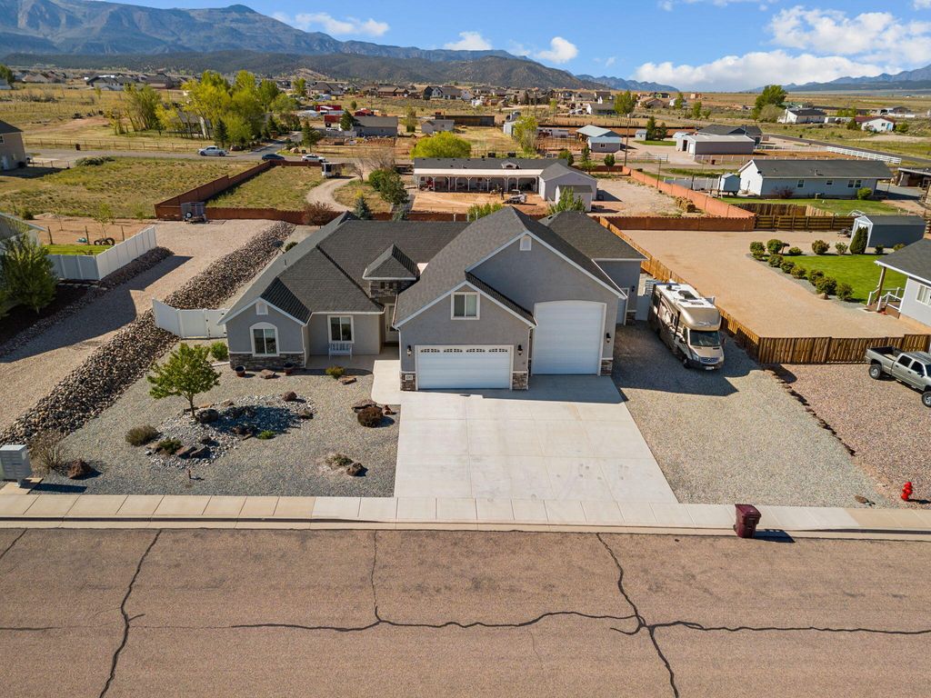 Photo of 4393 W 1325 S, Cedar City, UT 84720 (MLS # 116200)
