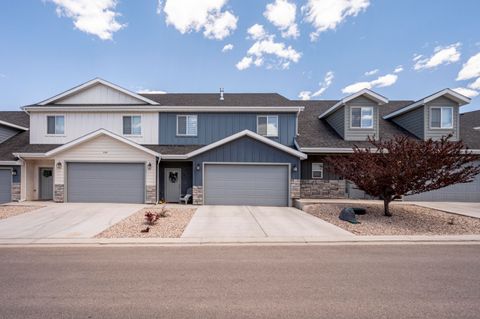 Photo of 1548 W Pyrite LN #B, Cedar City, UT 84720 (MLS # 116420)