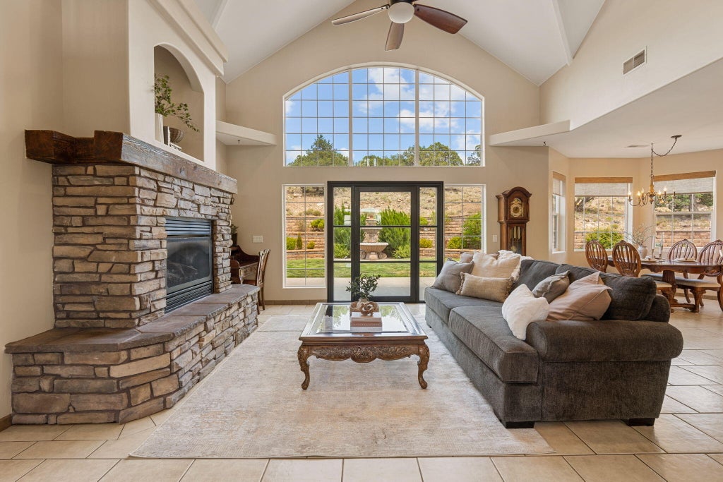 Photo of 1015 S West View DR, Cedar City, UT 84720 (MLS # 116845)