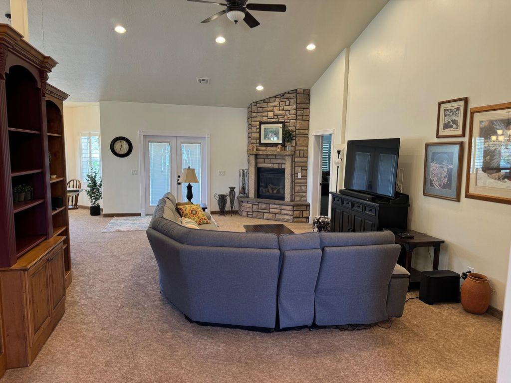 Photo of 47 W 400 S, Parowan, UT 84761 (MLS # 112387)
