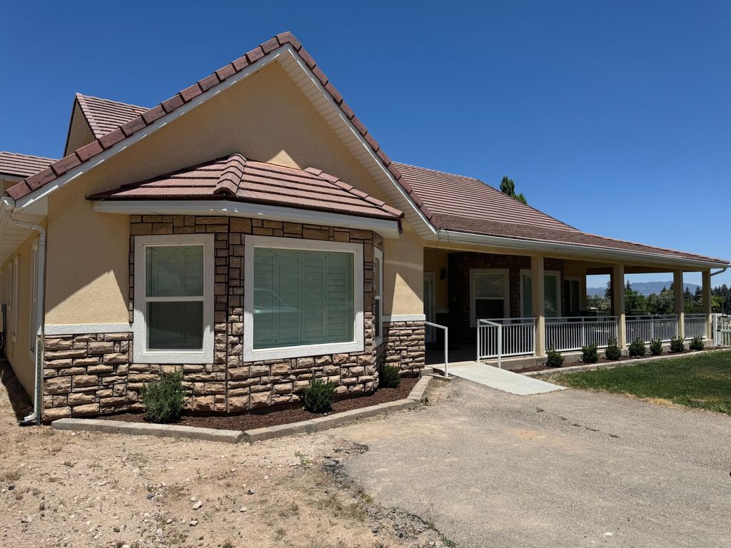Photo of 47 W 400 S, Parowan, UT 84761 (MLS # 112387)