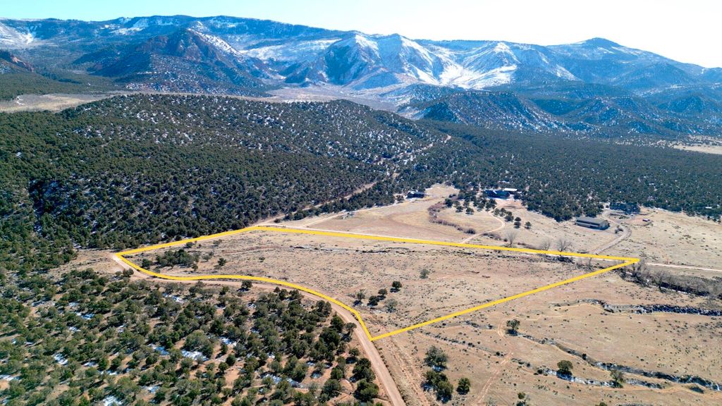 Photo of 3678 S Shurtz Canyon RD, Cedar City, UT 84720 (MLS # 113367)