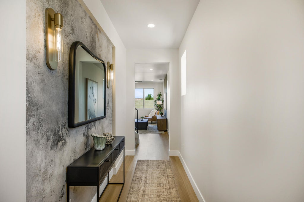 Photo of 959 N Manen ST, Washington, UT 84780 (MLS # 117645)
