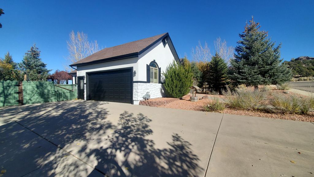 Photo of 4140 W 975 S, Cedar City, UT 84720 (MLS # 112759)