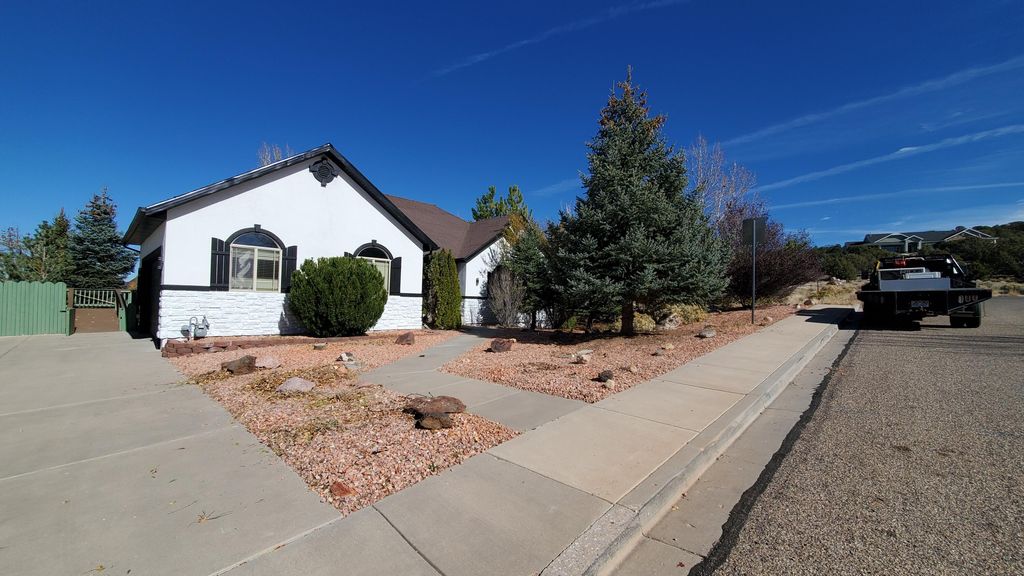 Photo of 4140 W 975 S, Cedar City, UT 84720 (MLS # 112759)