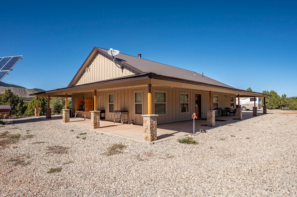 Photo of 2706 S 12675 W, Cedar City, UT 84720 (MLS # 118679)