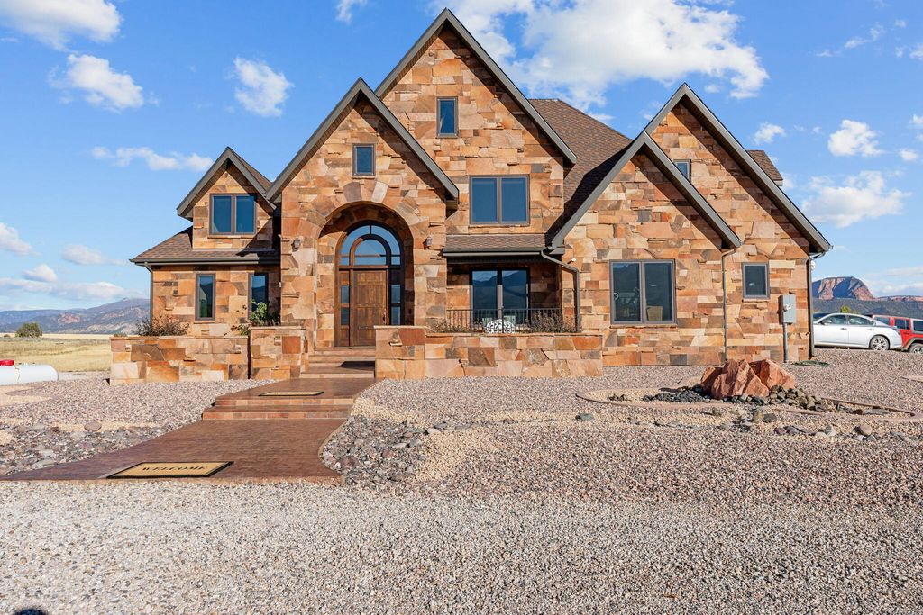 Photo of 1297 E 600 S, New Harmony, UT 84757 (MLS # 113653)